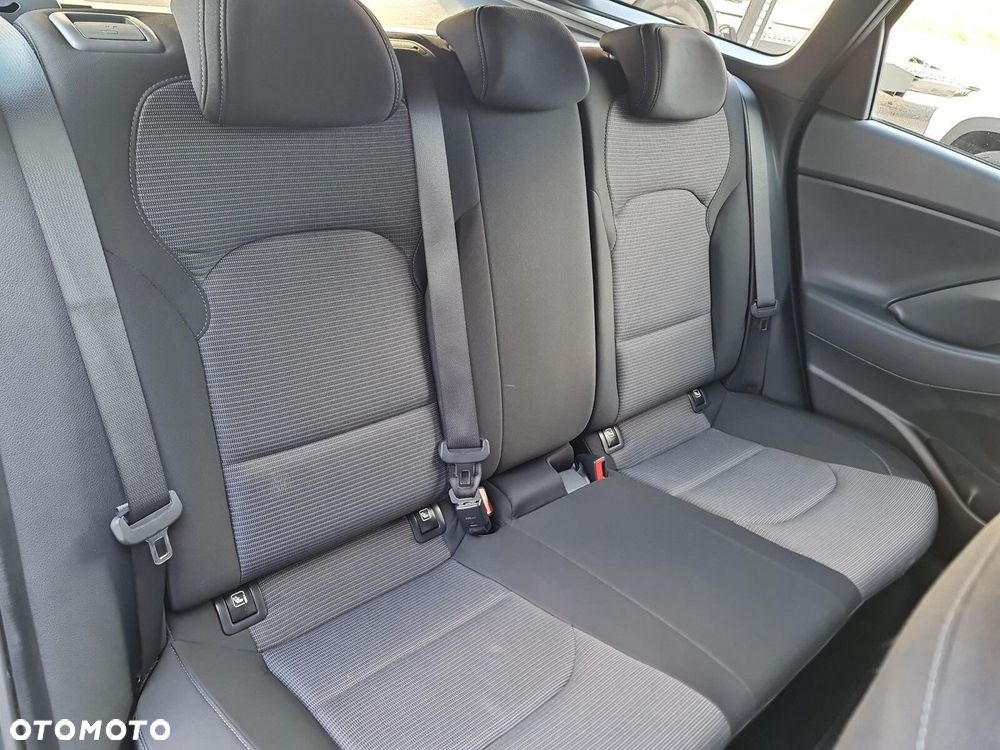 Hyundai i30 1.5 T-GDI 48V Modern - 28