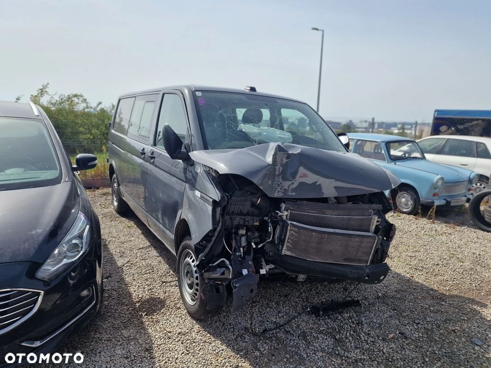 Volkswagen Transporter - 1
