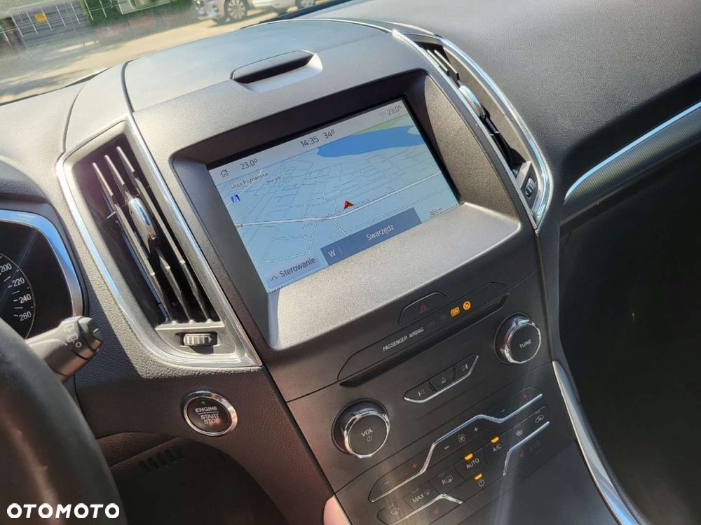 Ford S-Max - 25