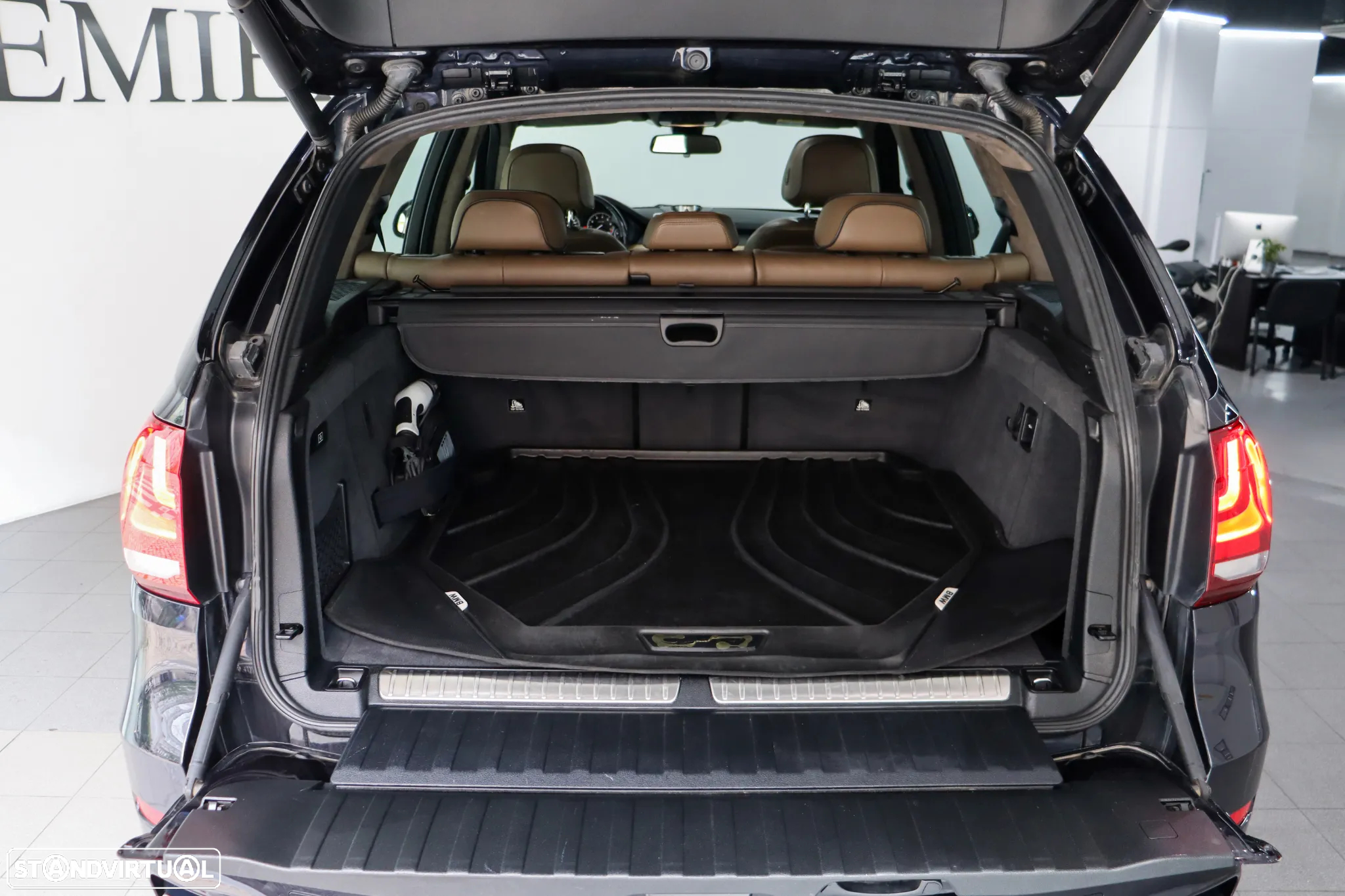 BMW X5 40e xDrive Pack M - 28