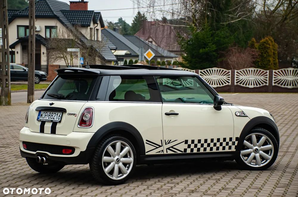 MINI Cooper S 50 Camden - 20