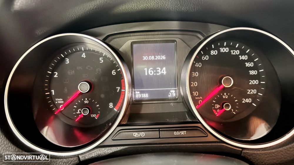 VW Polo 1.0 Confortline - 11