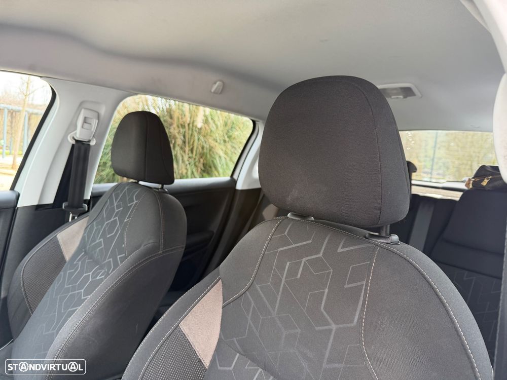 Peugeot 2008 1.6 BlueHDi Style - 22