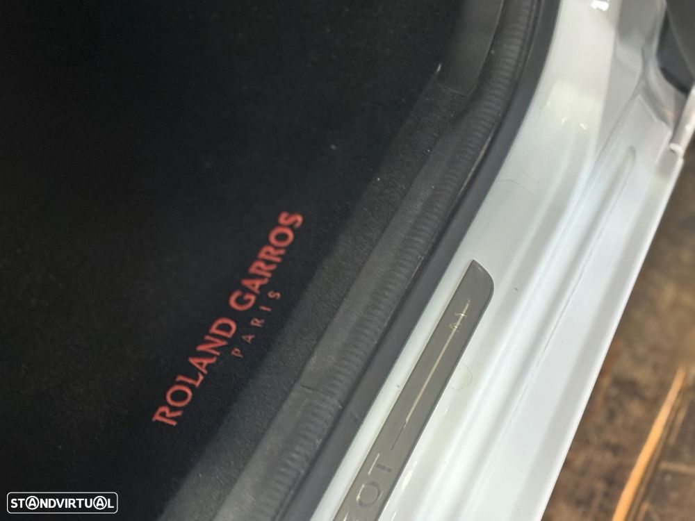 Peugeot 108 1.2 PureTech Top! Roland Garros - 31