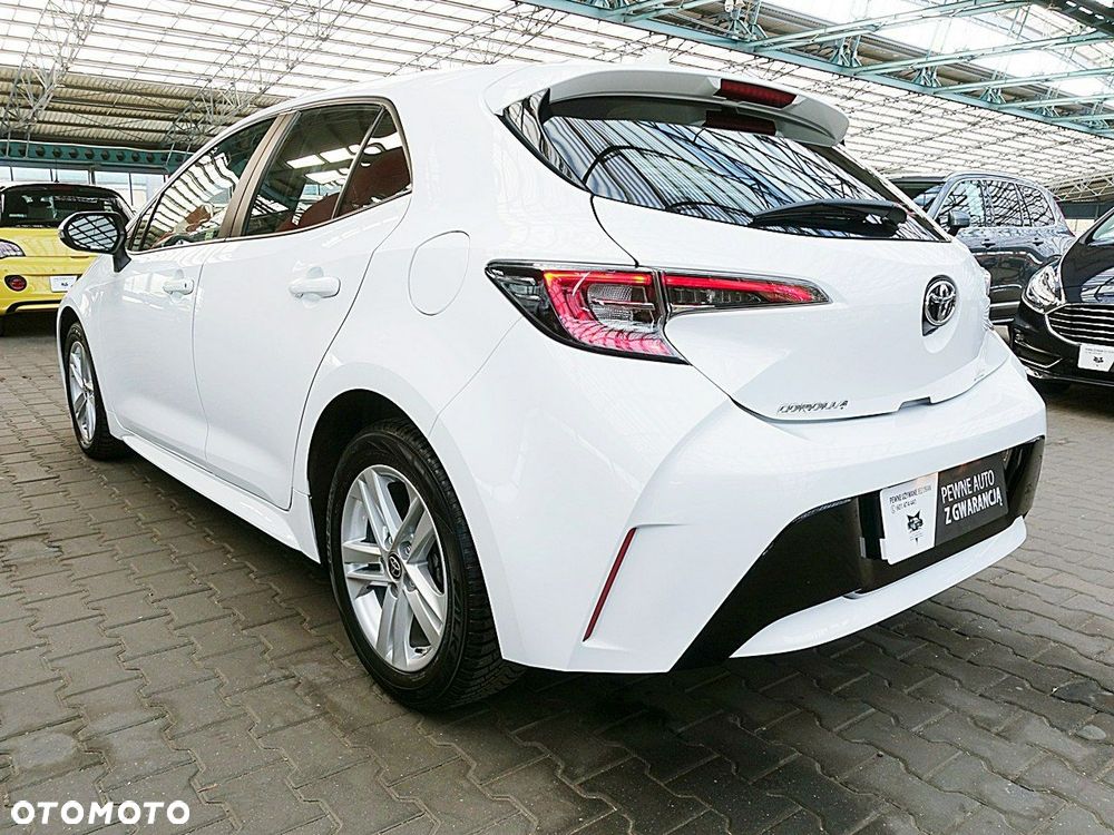 Toyota Corolla - 10