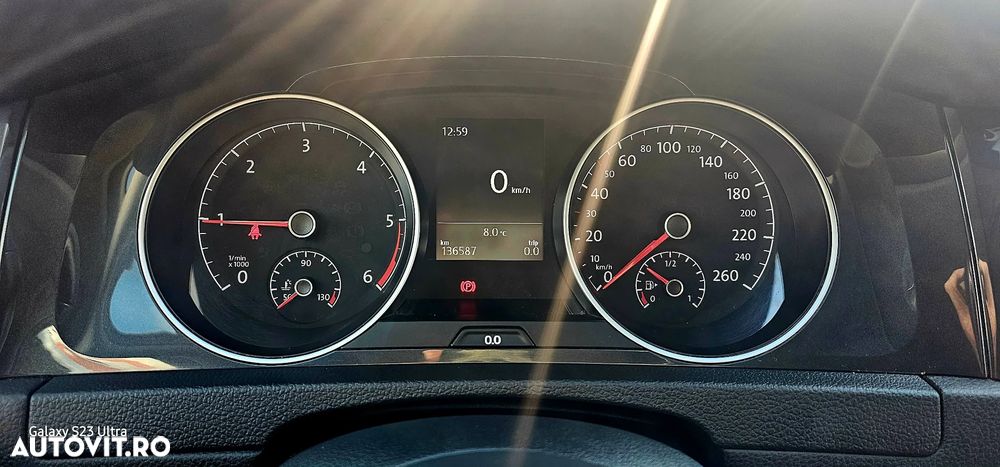 Volkswagen Golf 1.6 TDI Comfortline - 18