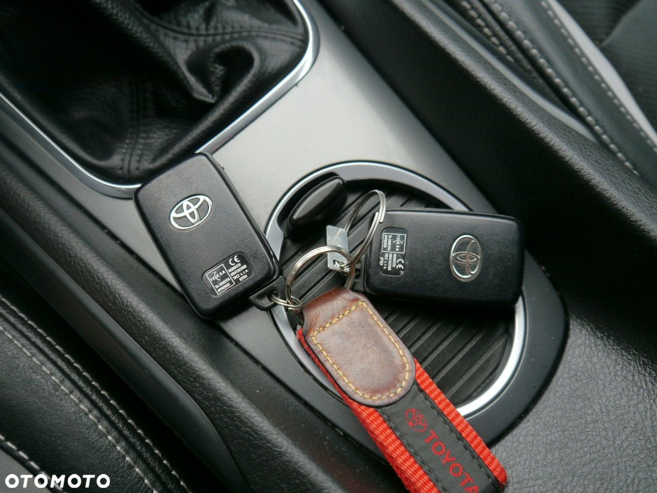 Toyota Avensis Touring Sports 2.0 D-4D Comfort - 34