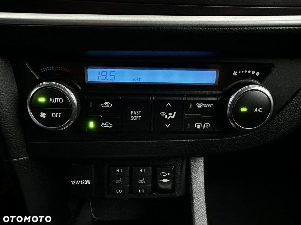 Toyota Auris 1.6 Valvematic Multidrive S Life Plus - 31