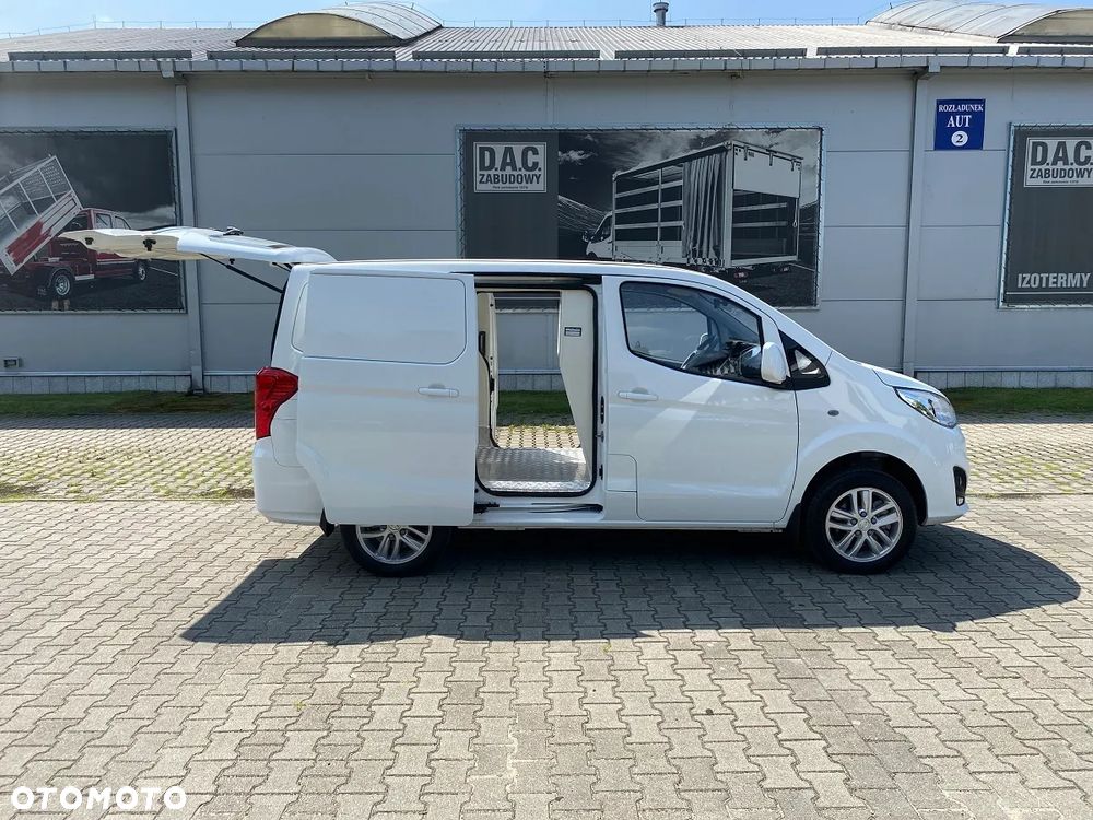 Przebudowa izotermiczna/chłodnicza busa - 10