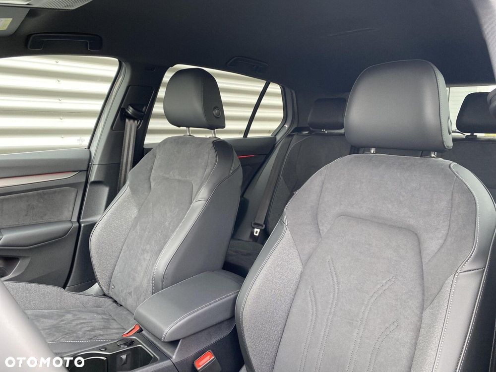 Volkswagen Golf - 11