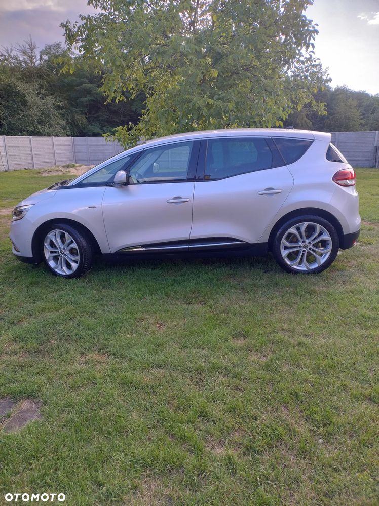 Renault Scenic BLUE dCi 120 EDC BLACK EDITION - 5