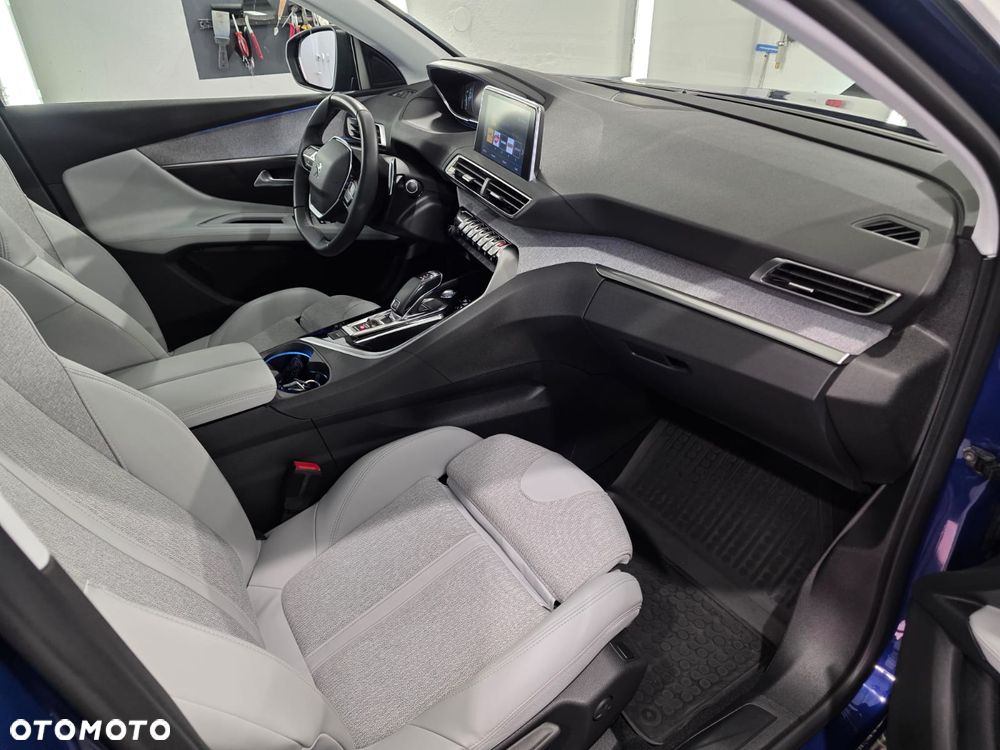 Peugeot 3008 1.6 PureTech GPF Allure S&S EAT8 - 25
