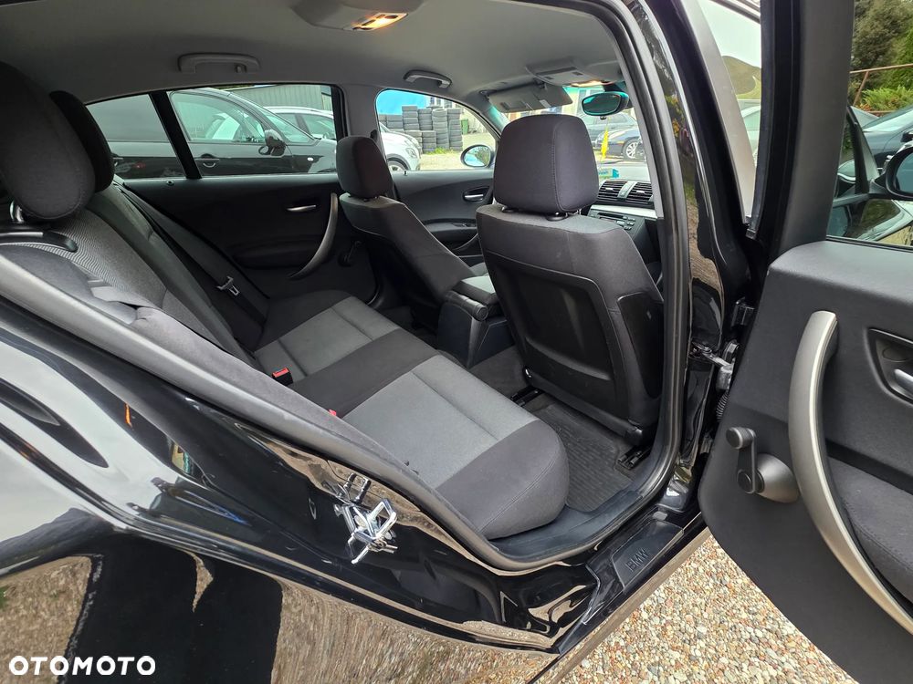 BMW Seria 1 116i - 6