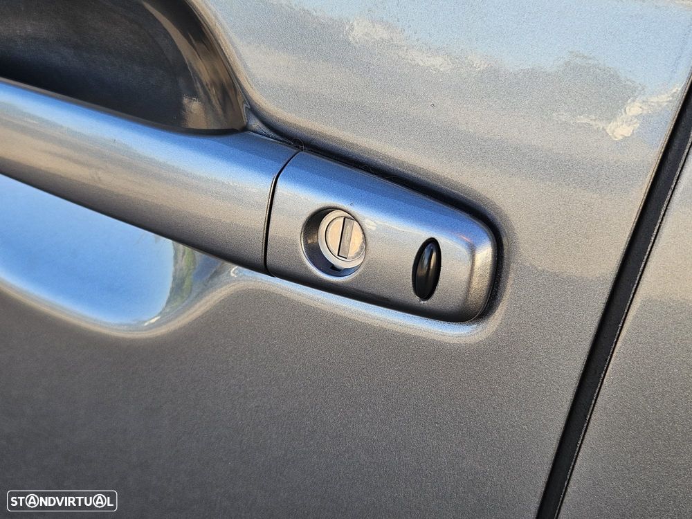 Mitsubishi Outlander 2.2 DI-D Instyle Navi - 21