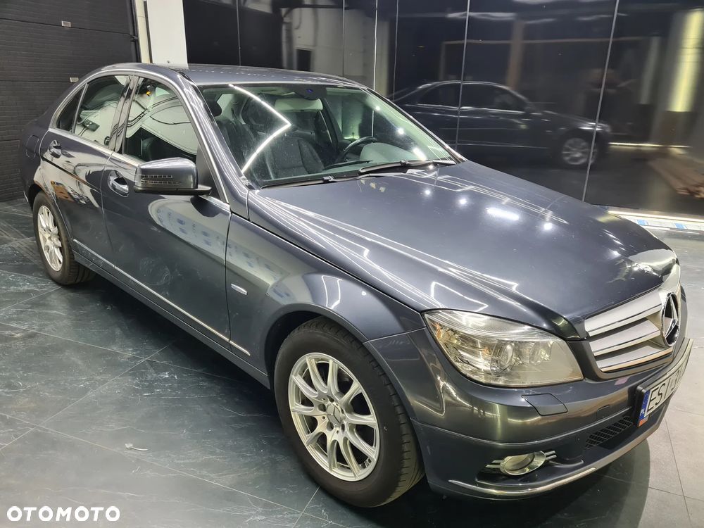 Mercedes-Benz Klasa C 180 BlueEFFICIENCY Avantgarde - 9