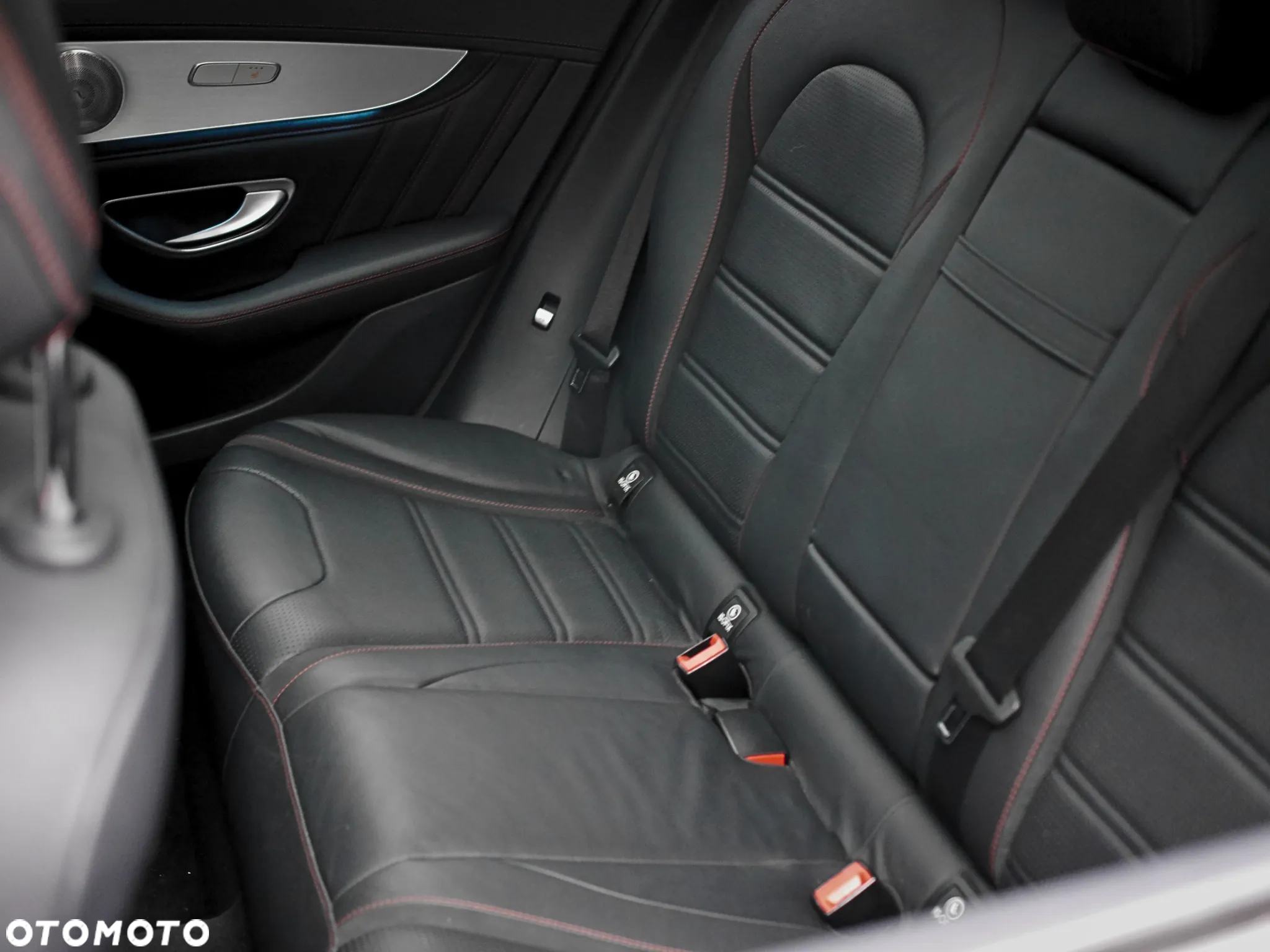 Mercedes-Benz GLC AMG 43 4Matic 9G-TRONIC - 24