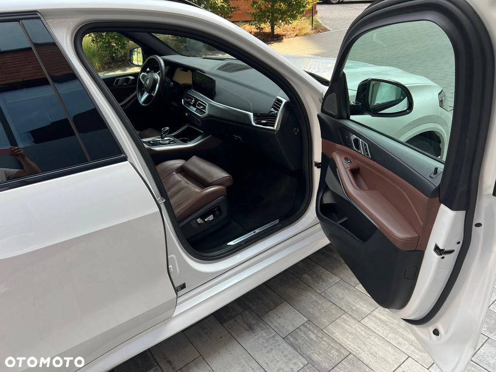BMW X5 xDrive40i - 22