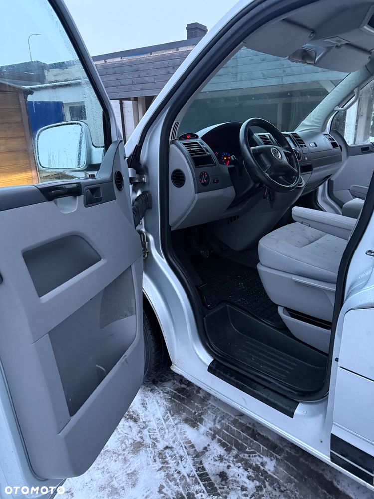 Volkswagen Caravelle L2 - 19