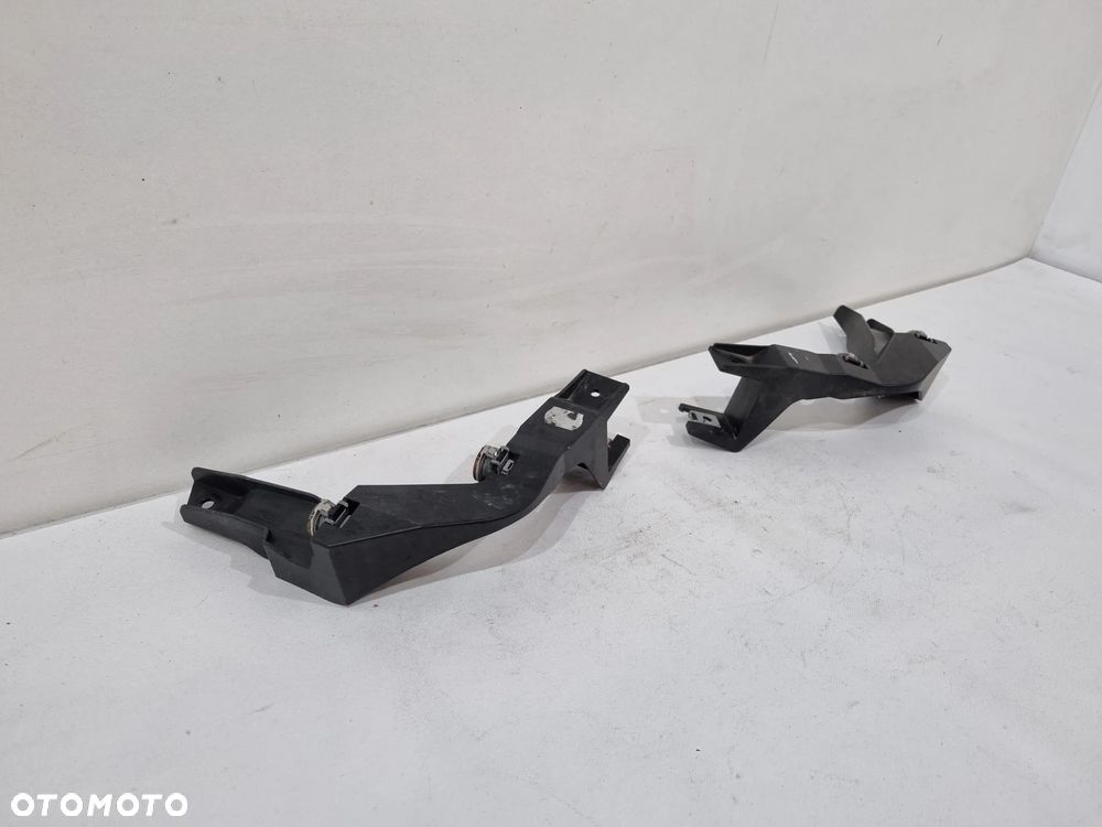 BMW I3 I01 ŚLIZG MOCOWANIE WSPORNIK LAMPY LEWY PRAWY 7331555 7331556 - 2