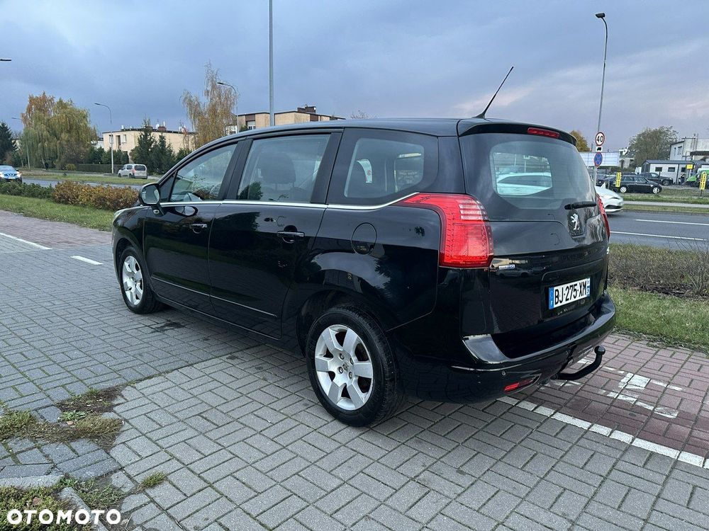 Peugeot 5008 - 5