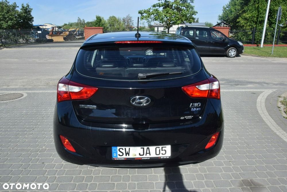 Hyundai i30 1.6 CRDi Premium - 13