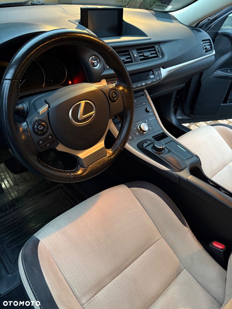 Lexus CT 200h Elegance - 3