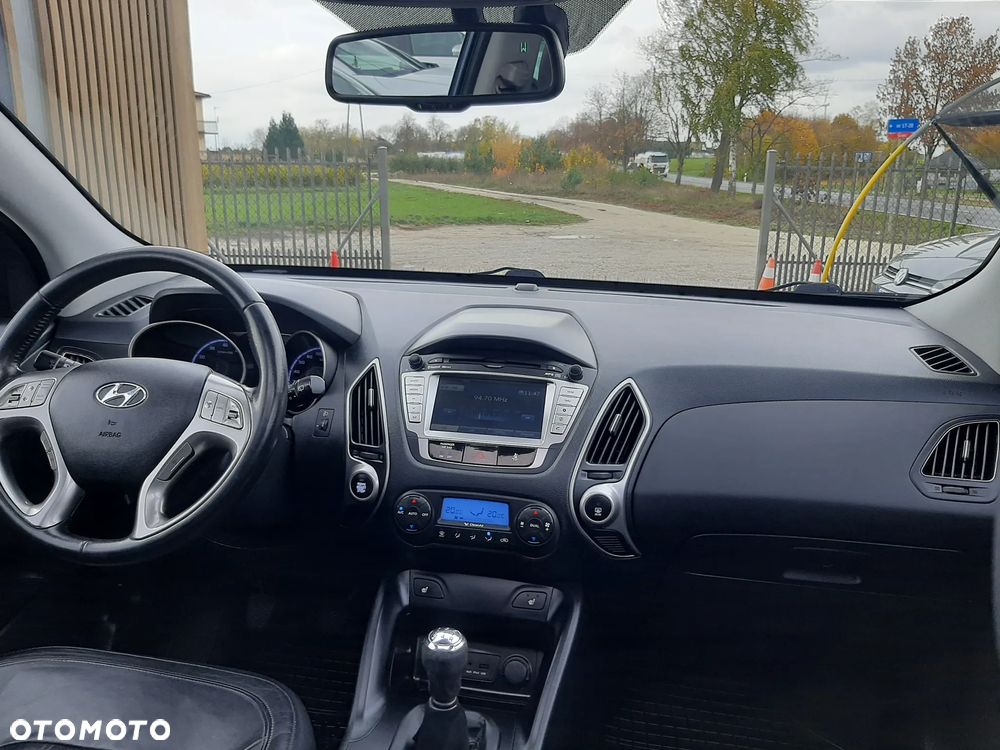 Hyundai ix35 2.0 4WD Style - 18