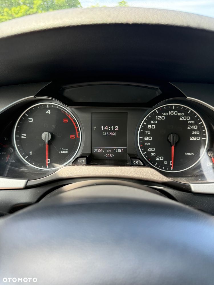Audi A4 Avant - 8