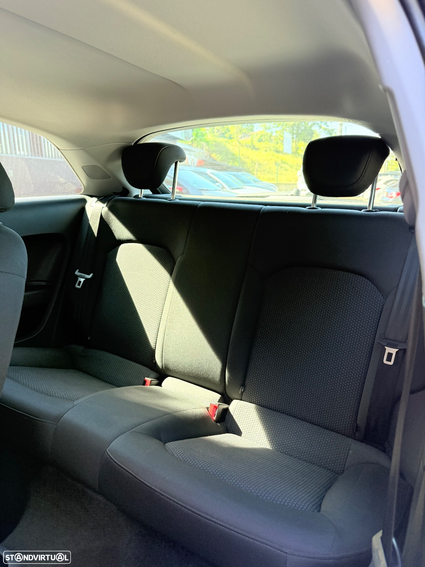 Audi A1 1.6 TDI S line edition - 17
