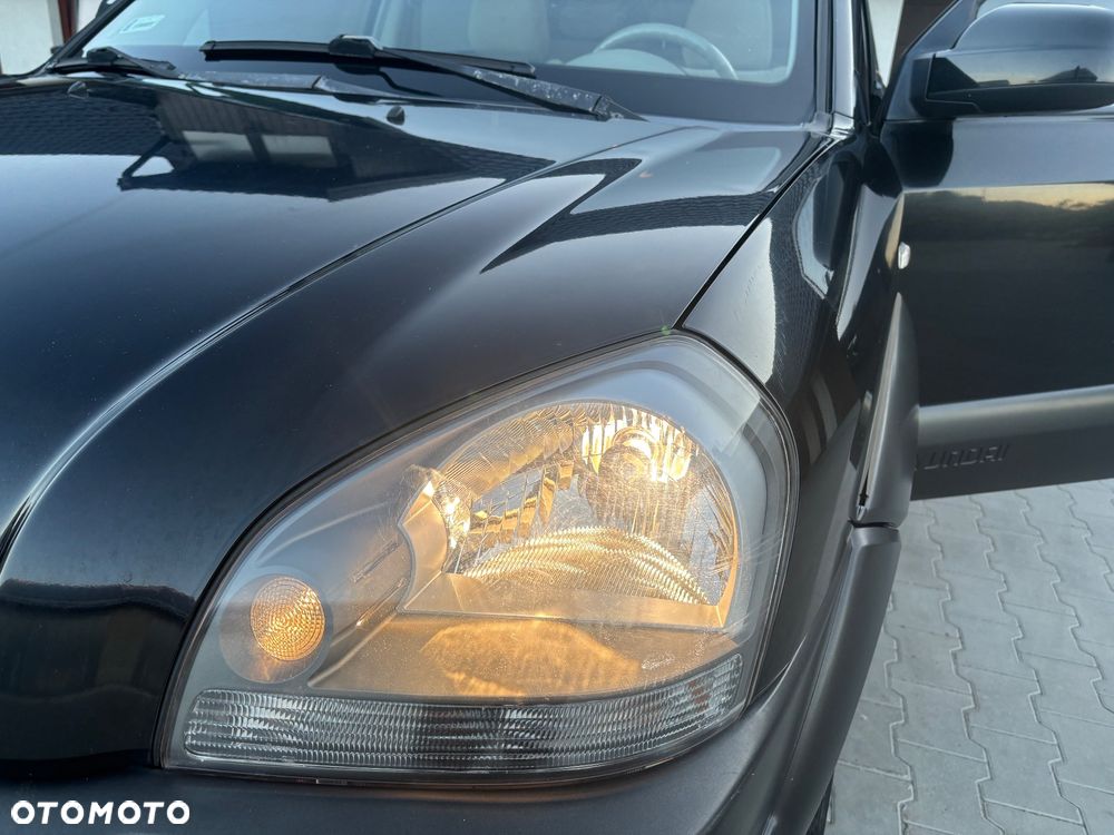 Hyundai Tucson 2.0 CRDi Active - 11