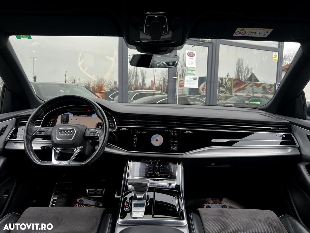 Audi Q8 - 7
