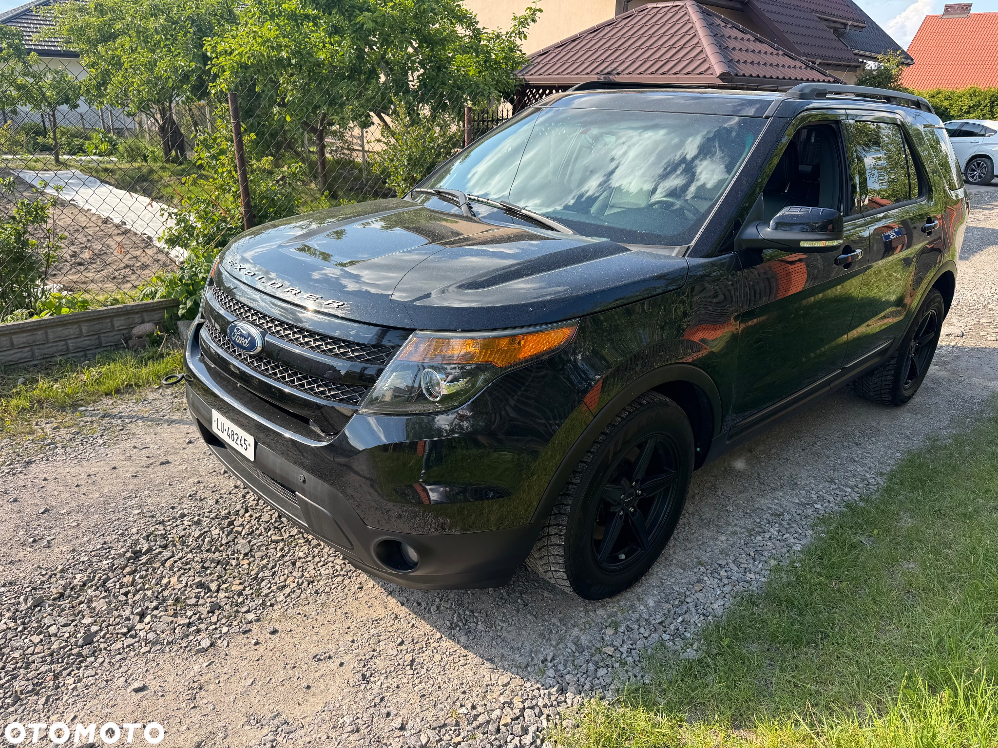 Ford Explorer - 2