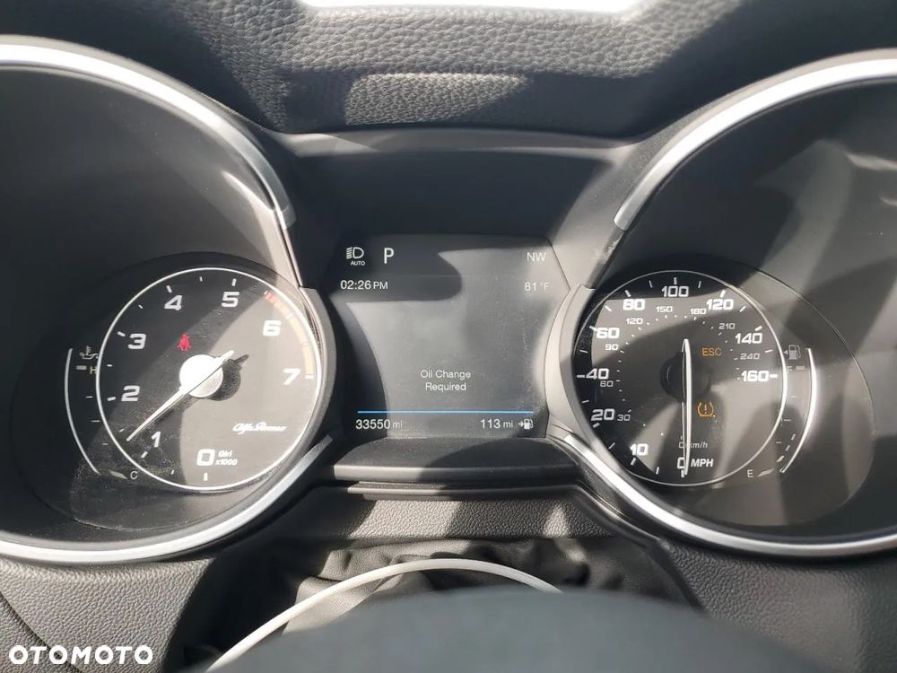 Alfa Romeo Stelvio 2.0 Turbo 16V AT8-Q4 Ti - 11