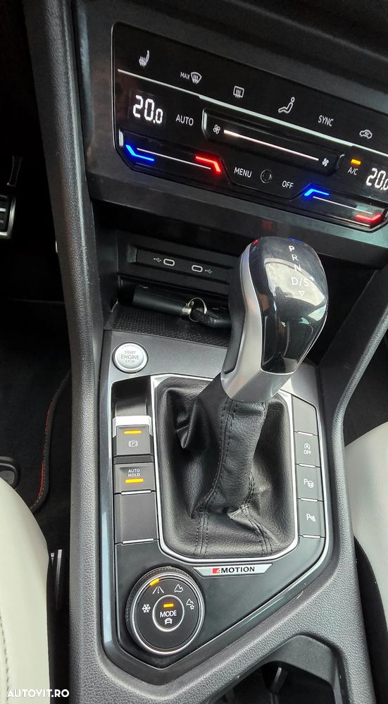 Volkswagen Tiguan 2.0 TDI SCR 4MOTION DSG URBAN SPORT - 39