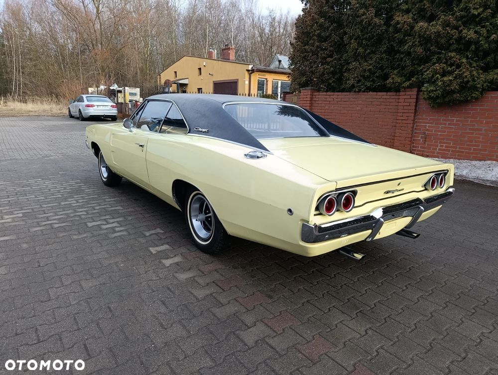 Dodge Charger - 12