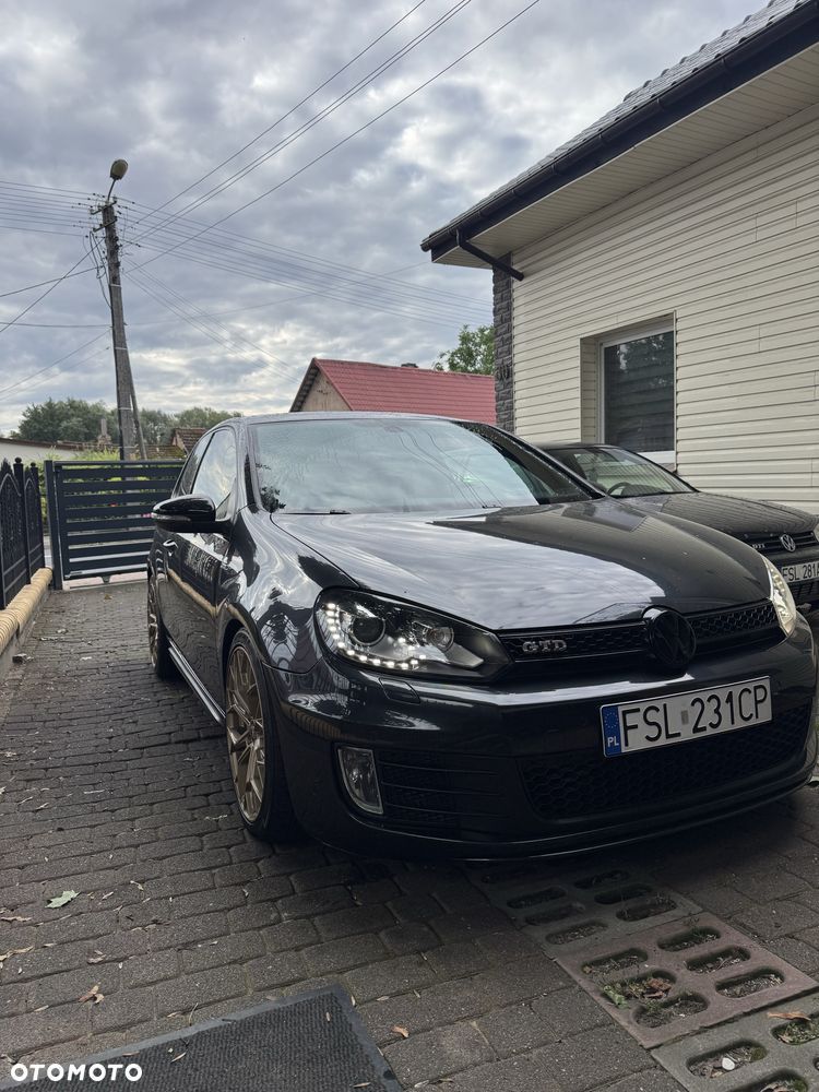 Volkswagen Golf - 3