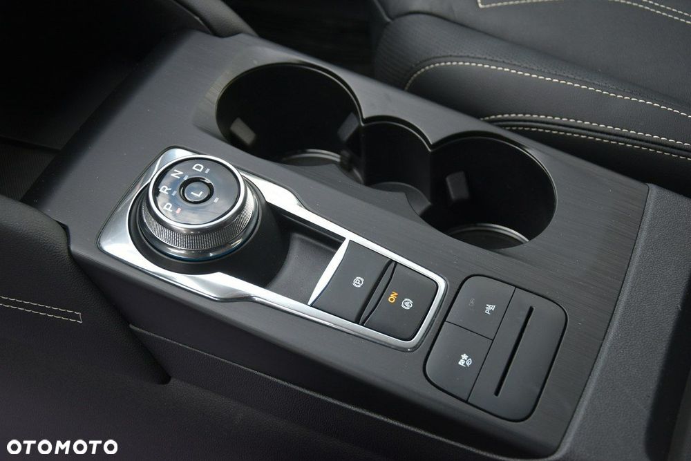 Ford Kuga - 13