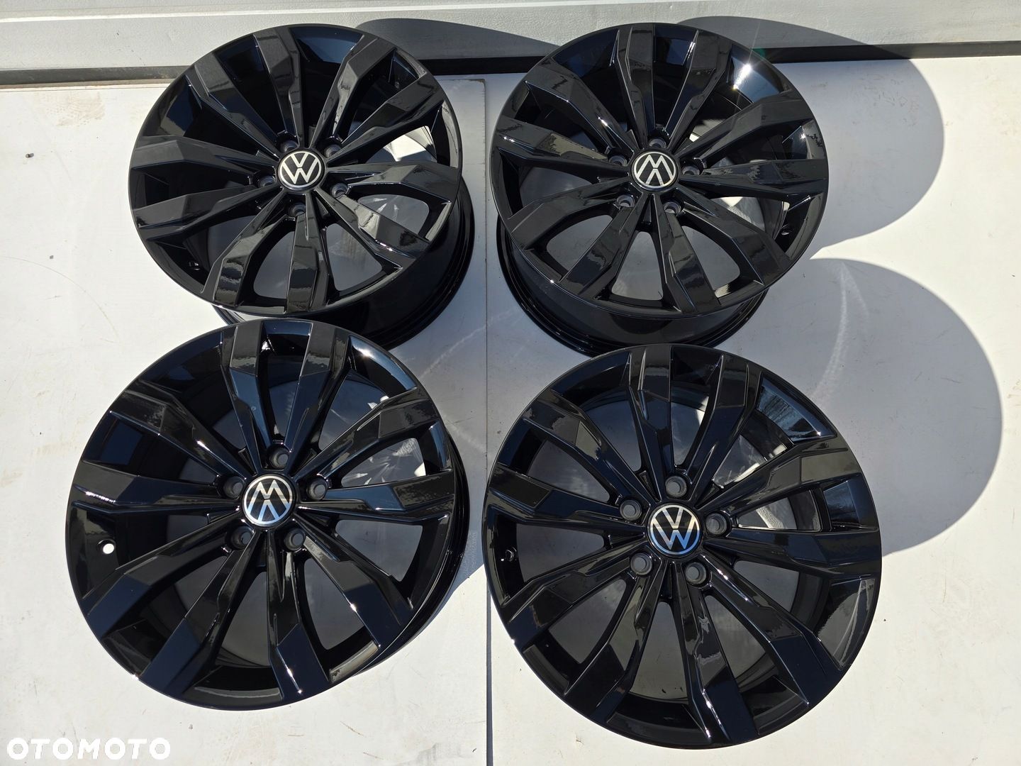 VW T-ROC PASSAT B7 GOLF VI VII CADDY TOURAN 5X112 ET45 4X - 1