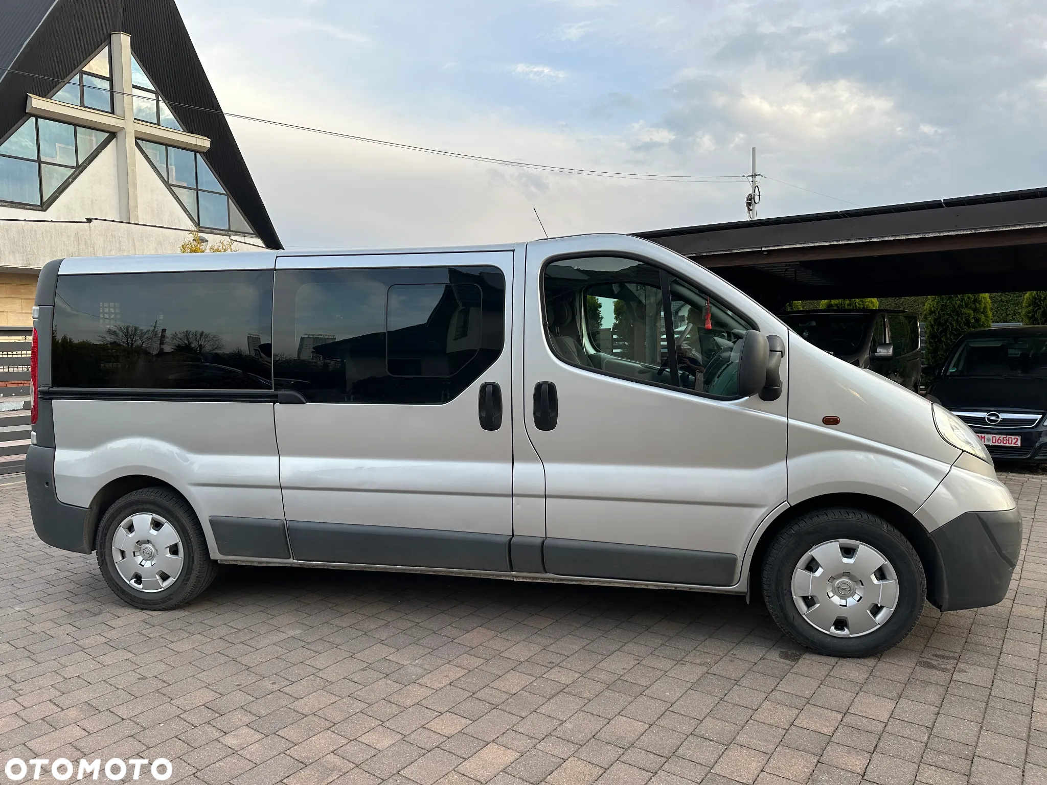 Opel Vivaro - 16