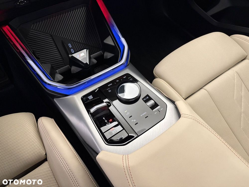 BMW X3 xDrive20d mHEV - 16