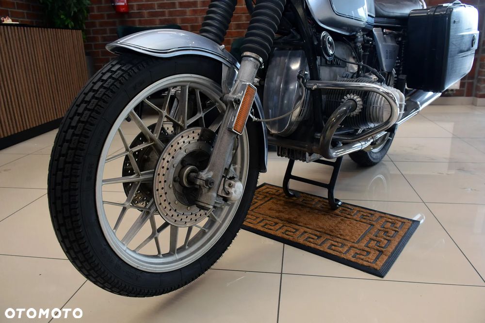 BMW R - 8