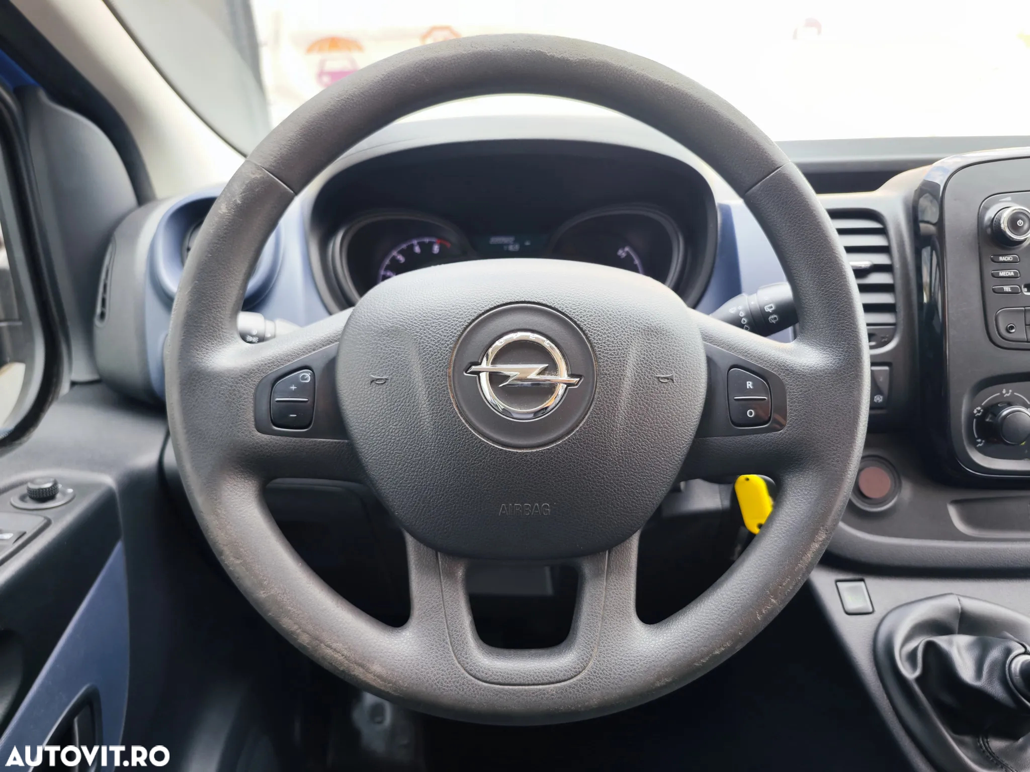 Opel Vivaro - 21
