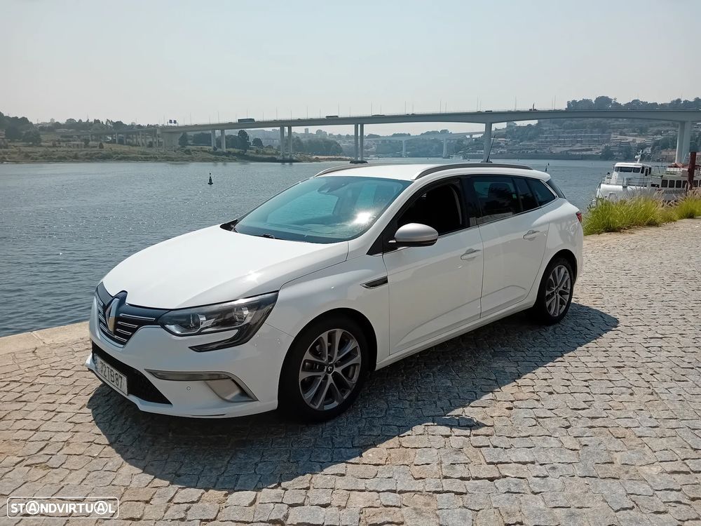 Renault Mégane Sport Tourer 1.5 dCi GT Line J18 - 28