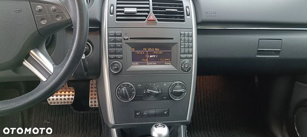 Mercedes-Benz Klasa B 180 Autotronic - 17