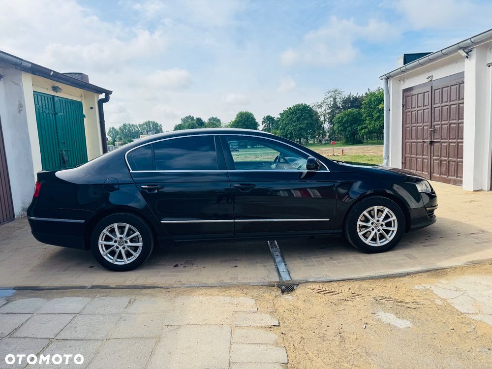 Volkswagen Passat 1.9 TDI Individual - 5