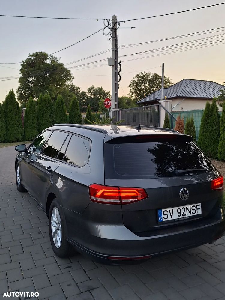 Volkswagen Passat 1.6 TDI Comfortline - 4