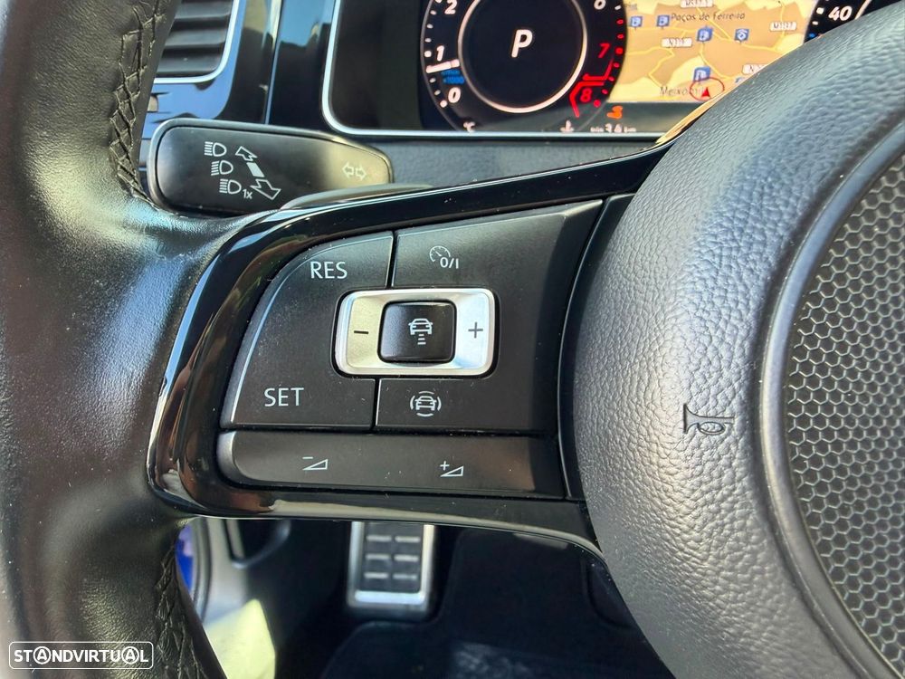VW Golf R 4Motion (BlueMotion ) DSG - 31