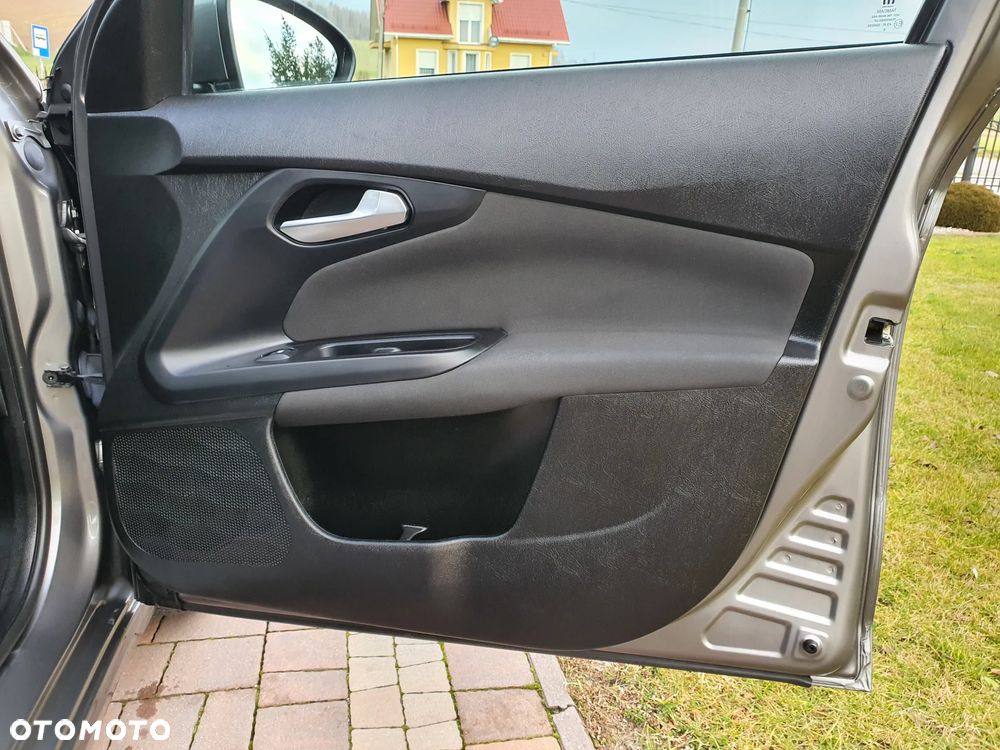 Fiat Tipo 1.4 T-Jet Business Line - 23