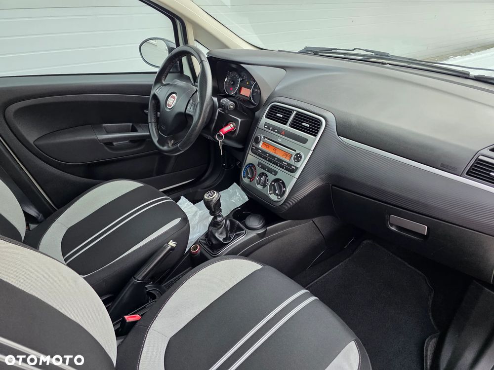 Fiat Grande Punto 1.4 8V Emotion - 22