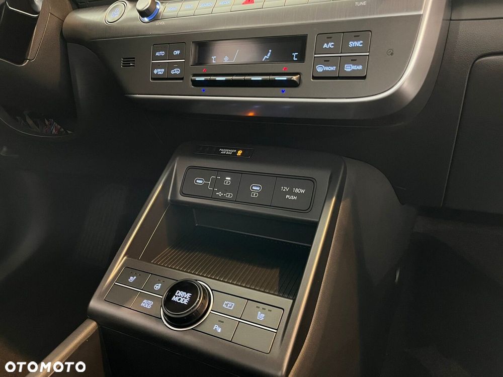 Hyundai Kona Electric 65kWh Executive - 14